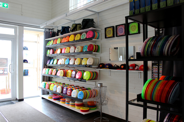 The selection of the Pro Shop also includes rarities and wide range of apparel.